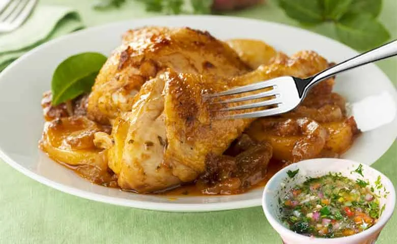 Pollo Encebollado.