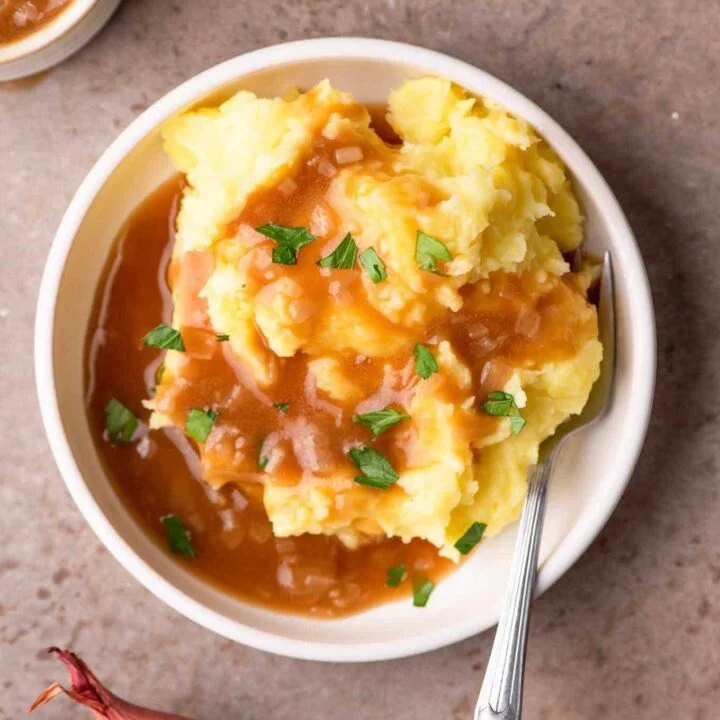 Vegan Shallot Gravy