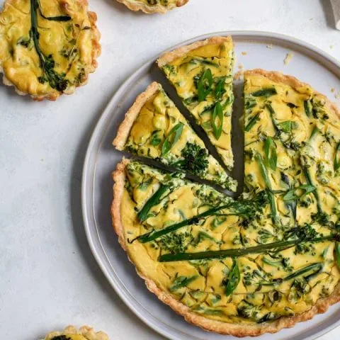 Quiche vegana de brotes de brócoli