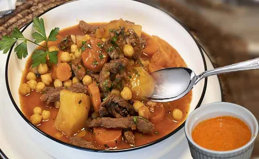 Sopa de Garbanzos.