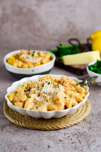 Pasta de pollo fusión india