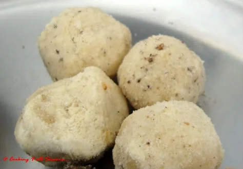 Rice Flour Laddos | Biyam Pindi Laddos