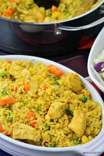 Arroz frito con pollo