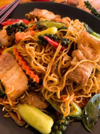 Drunken Mama Noodles (Mama Pad Kee Mao)