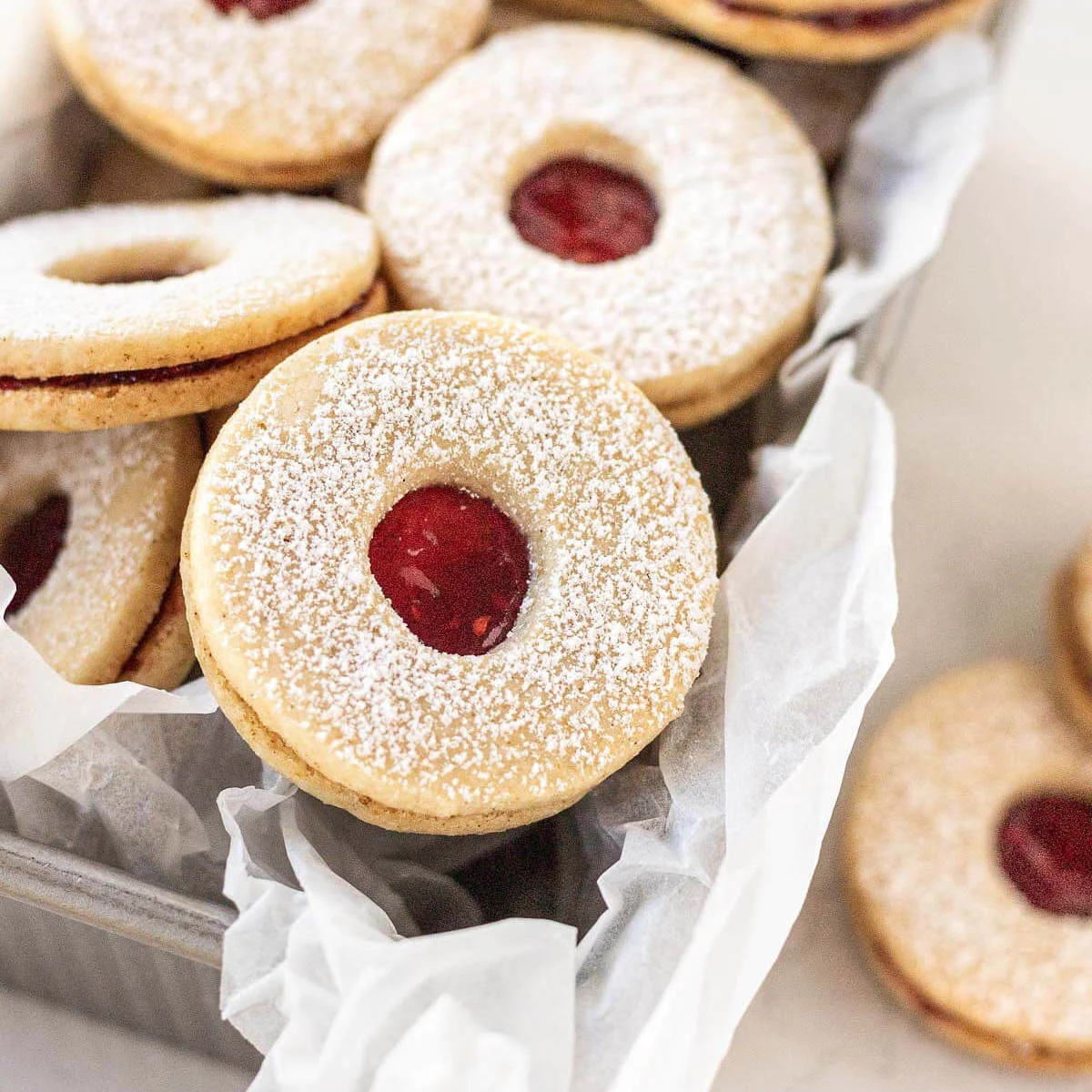 Linzer Cookies