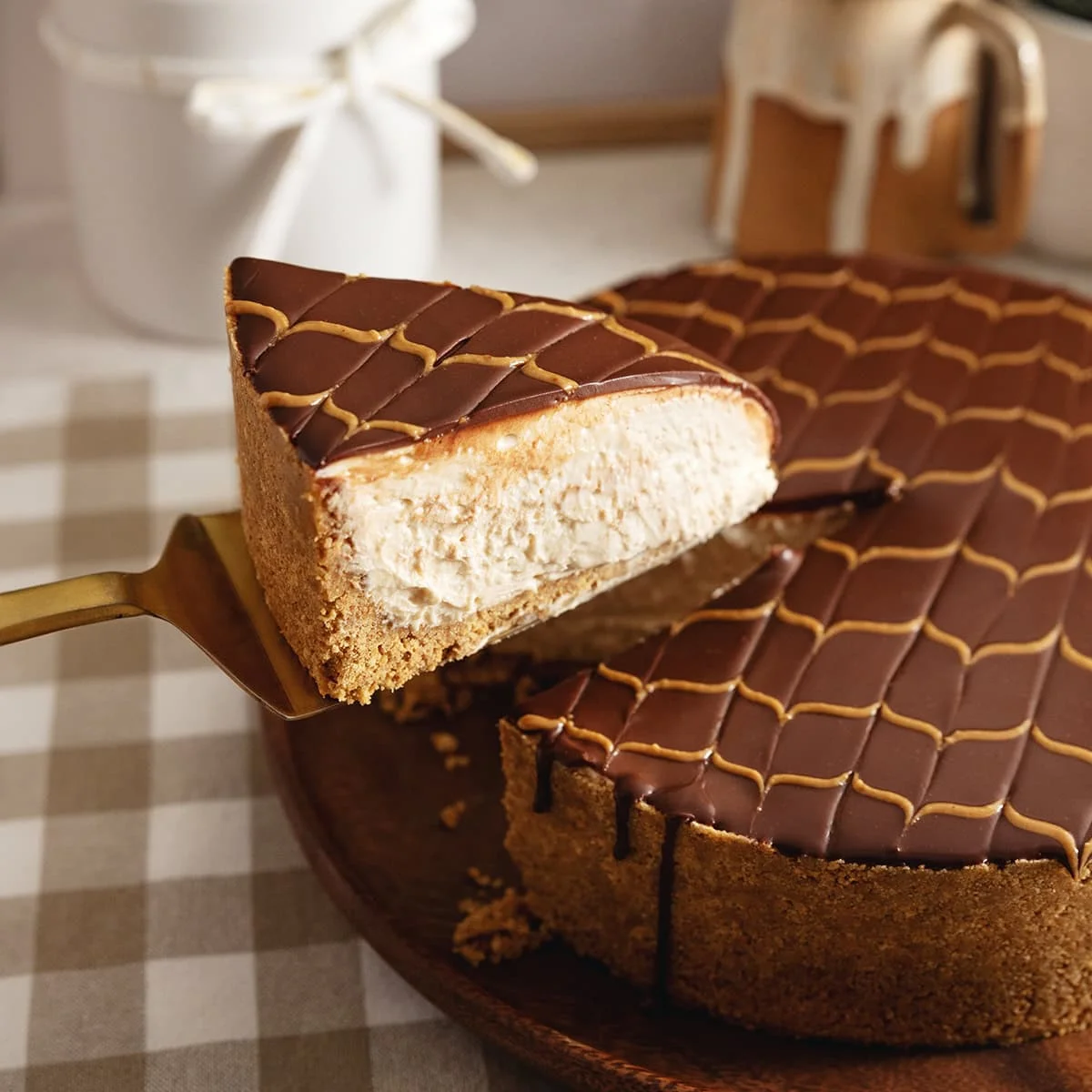 Chocolate Peanut Butter Cheesecake (no-bake)