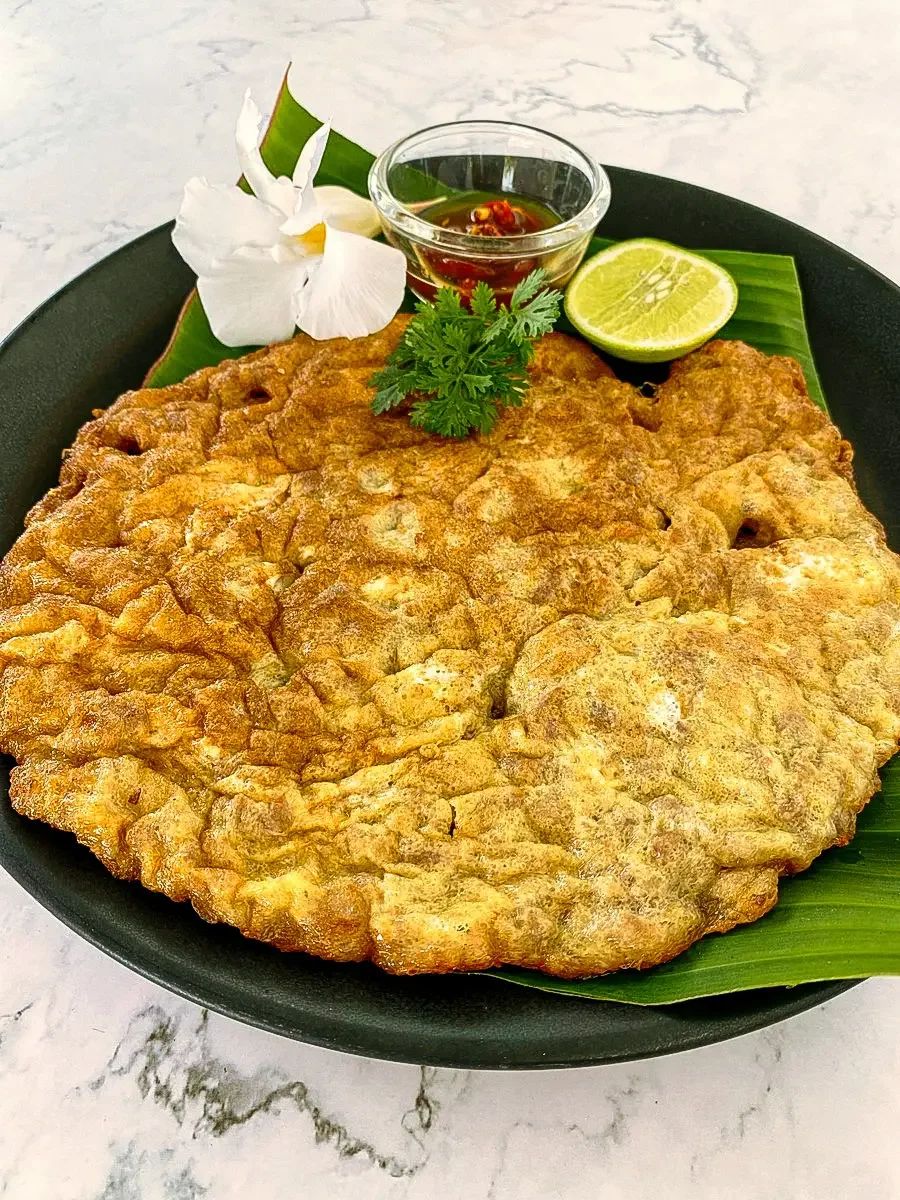 Thai Pork Omelette Recipe (Kai Jeow Moo Sab)