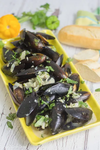 Mejillones al estilo caribeño en leche de coco