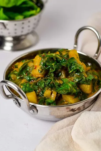 Spinach and Potato Curry