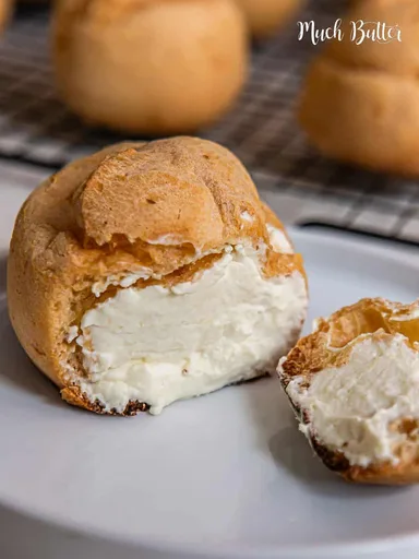 Chewy Choux (Mochi Choux) with Durian Cream