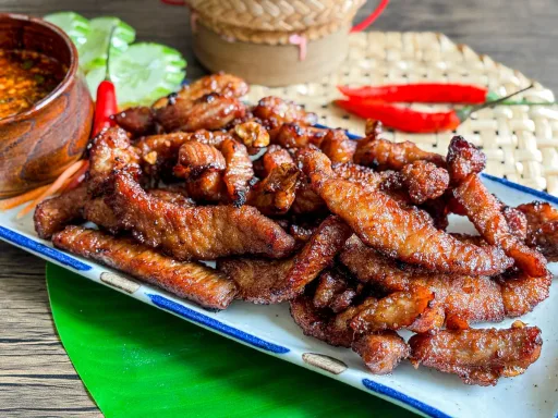 Receta de cerdo frito tailandés (Moo Tod)