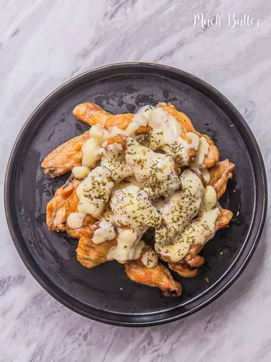 Creamy Garlic Parmesan Chicken Wings