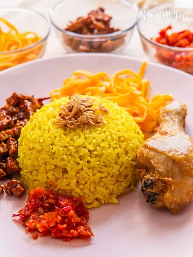 Indonesian Yellow Rice (Nasi Kuning) in a Rice Cooker