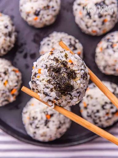 Jumeokbap - Korean Rice Balls