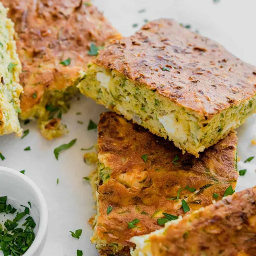 Crustless Zucchini Pie Withe Feta (Gluten-Free)