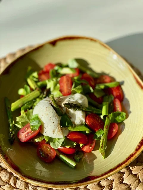 Burrata Salad with Asparagus