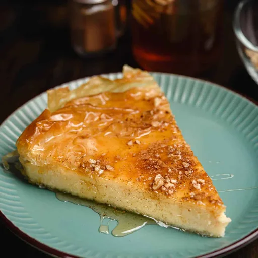 Pastel de filo con crema