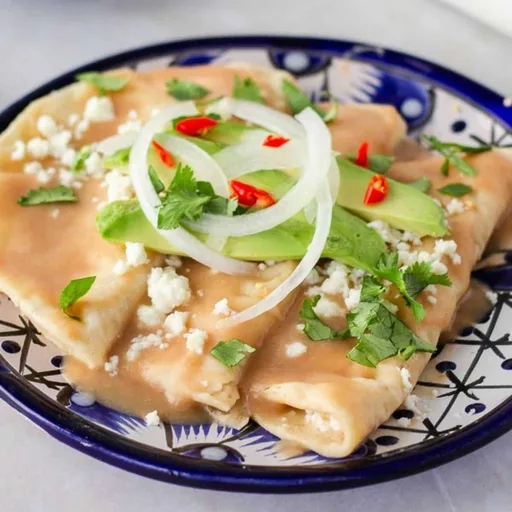 Enfrijoladas de Queso Recipe