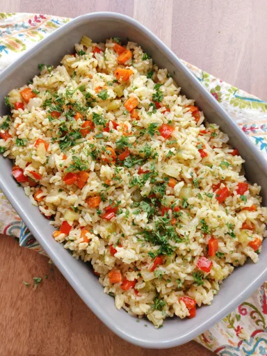 Arroz con verduras y hierbas