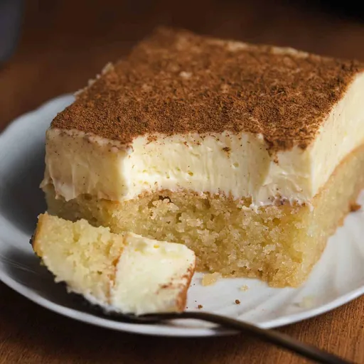 Politiko Dessert (Semolina Cake With Cream)