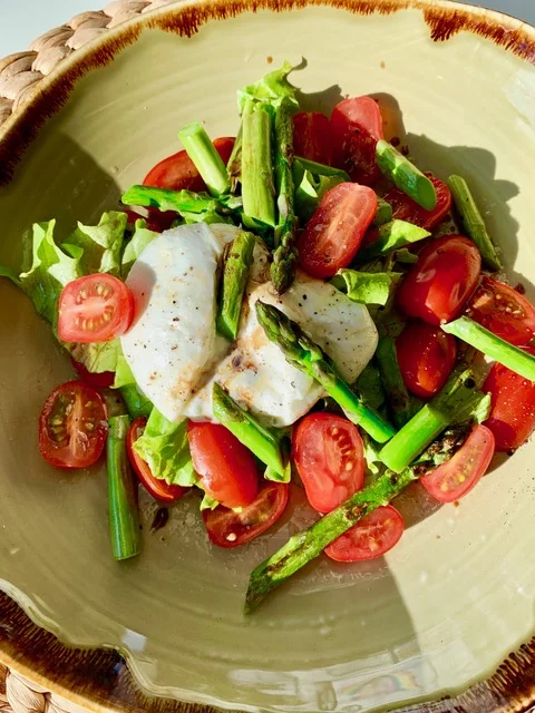 Burrata Salat mit Spargel