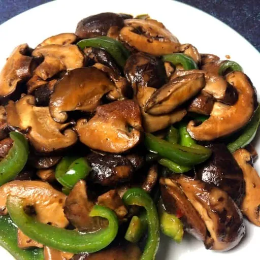 Receta de Salteado de Setas Shiitake con Pimientos