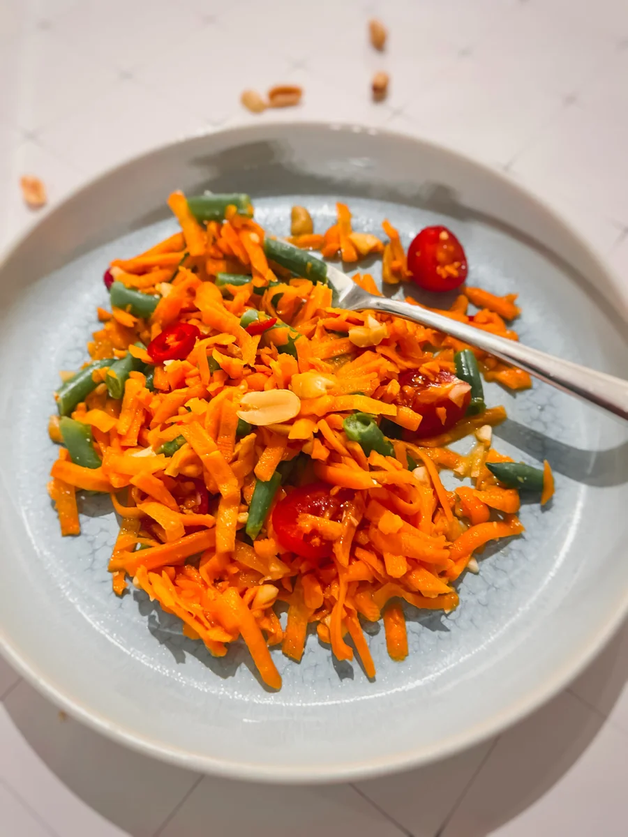 Karotten Som Tum Salat- in 15 Minuten auf dem Tisch