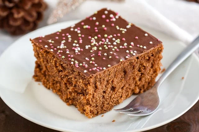 Easy Spice Cake Recipe (German Gewürzkuchen)