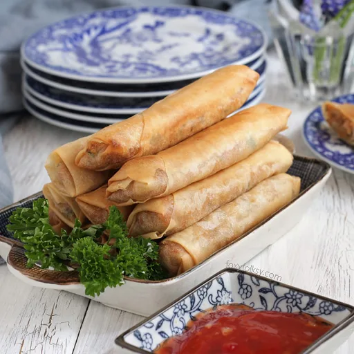 Rollitos de Primavera Crujientes de Atún con Queso y Picante
