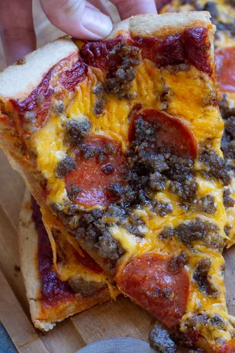 Masa de pizza integral con harina recién molida