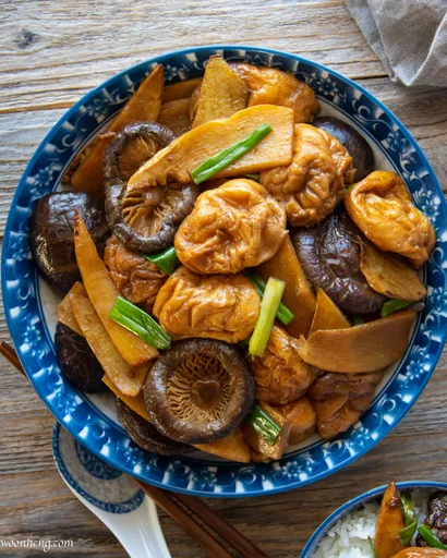 Setas shiitake salteadas con albóndigas de gluten en 30 minutos
