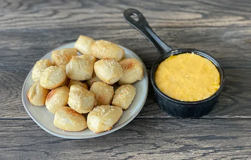 Smoked Pretzel Bites With Beer Cheese