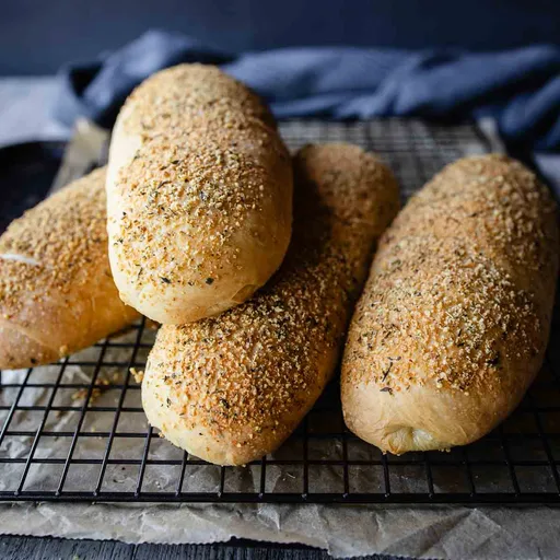 Receta de pan italiano de queso y hierbas