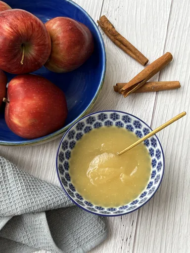 Homemade apple sauce- so easy to make!