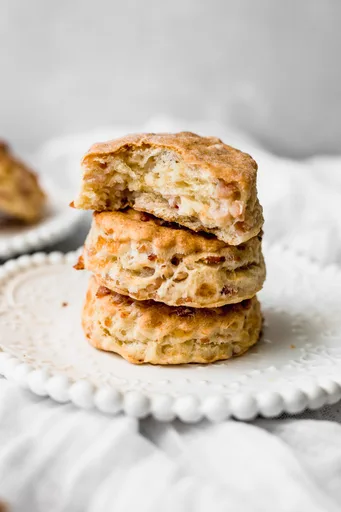 Scones de jamón y queso