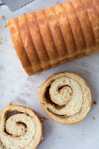 Cinnamon Roll Circle Bread Recipe
