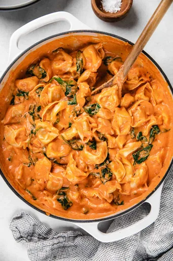 Tortellini en salsa de tomate