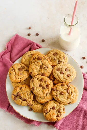 Air Fryer Chocolate Chip Cookies