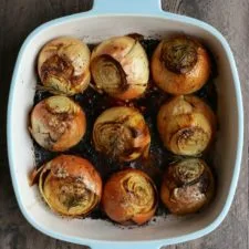 Cebollas enteras asadas