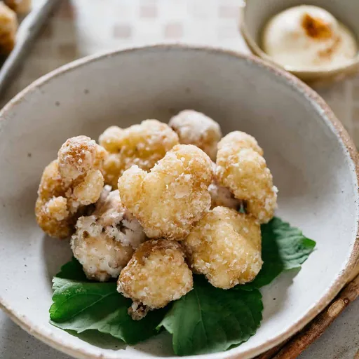 Karaage de coliflor frita