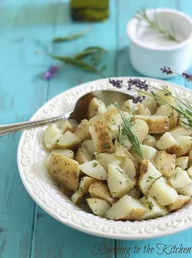 Ensalada de patata con limón y lavanda