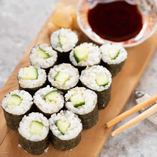 Kappa Maki: mini rollos de sushi de pepino