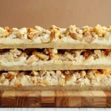 Apple Cheesecake Bars