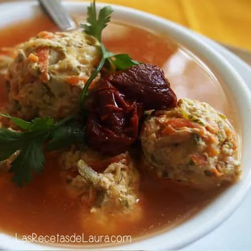 ALBÓNDIGAS DE POLLO|
