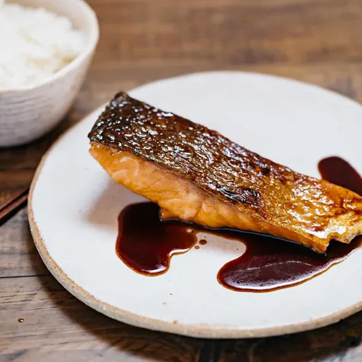 Salmón glaseado teriyaki