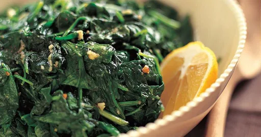 Espinacas salteadas al ajillo