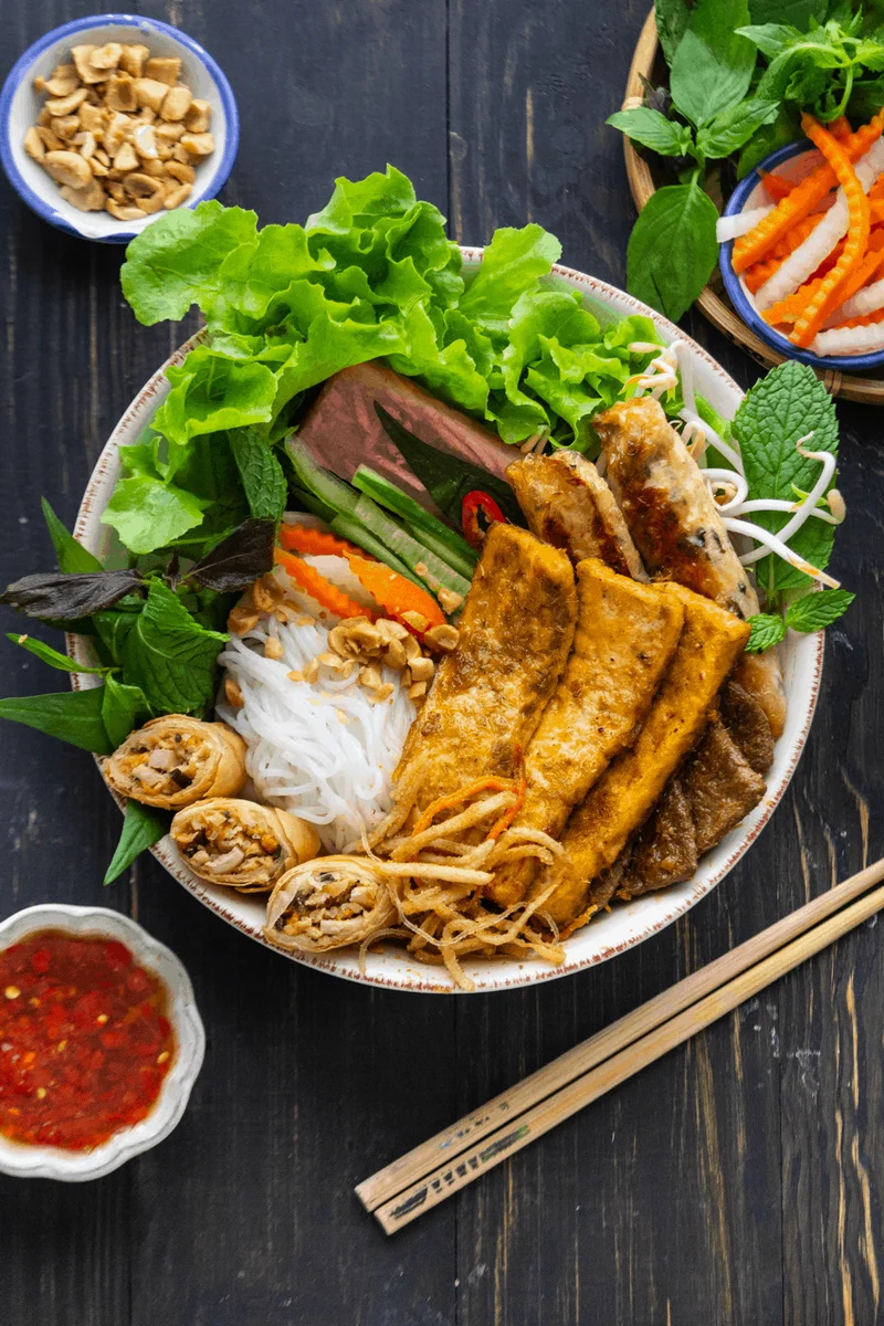 Bun Chay (Vegetarian Noodle Salad)
