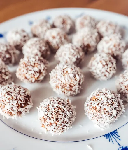 Havregrynskugler - Danish No Bake Chocolate Oat Balls