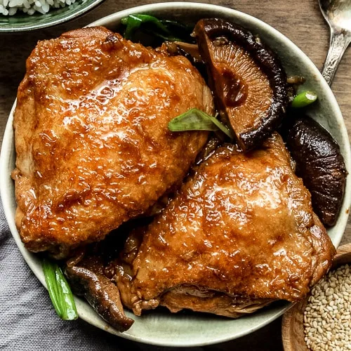 Chinese Braised Chicken with Mushrooms
