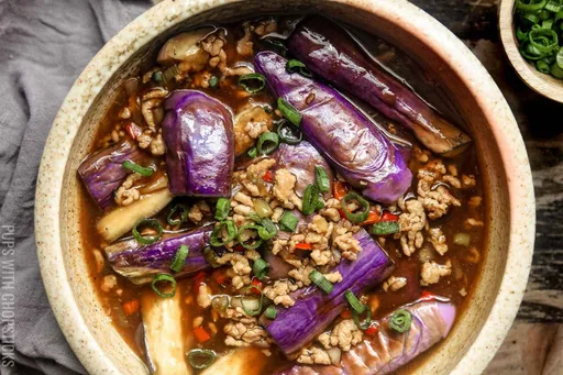 Chinese Eggplant with Garlic Sauce (鱼香茄子)